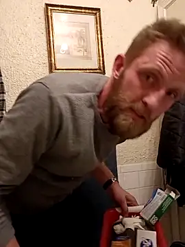 Snapshot of otterlover123 chatting on February 15, 2026, 7:32 pm otterlover123 online show from February 15, 2026, 7:32 pm