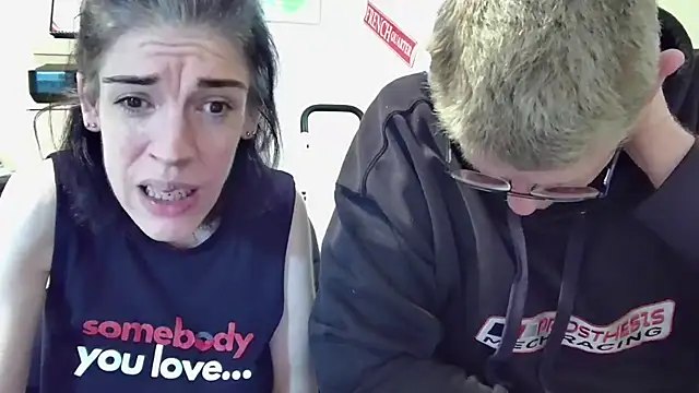 MelinahViking online show from November 12, 2025, 5:08 am