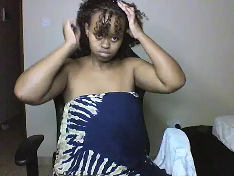 Snapshot of Candii_wet_ chatting on November 7, 2025, 5:35 pm Candii wet online show from November 7, 2025, 5:35 pm