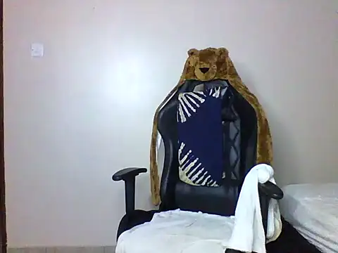 Candii wet  online show from February 20, 2026, 2:30 am