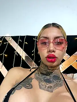 Zaratattoox online show from October 9, 2025, 3:59 am