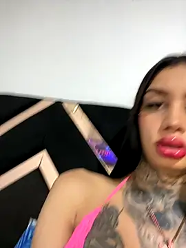 Zaratattoox online show from December 3, 2025, 7:27 am