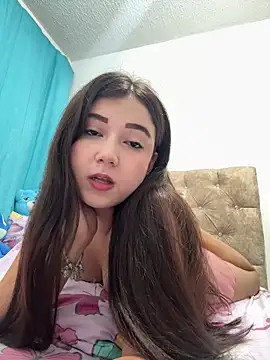 mia cooper 24 online show from May 14, 2026, 3:35 am