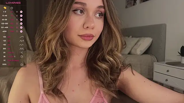 diaanona online show from September 24, 2025, 10:57 pm