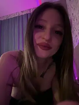 Snapshot of Kimsweet7 chatting on February 25, 2025, 8:09 pm Kimsweet7 online show from February 25, 2025, 8:09 pm