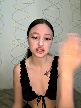 Snapshot of Kimsweet7 chatting on October 26, 2025, 10:54 am Kimsweet7 online show from October 26, 2025, 10:54 am