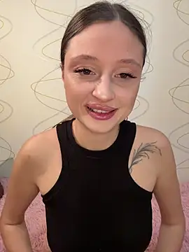 Snapshot of Kimsweet7 chatting on November 13, 2025, 6:07 pm Kimsweet7 online show from November 13, 2025, 6:07 pm