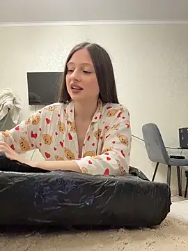 Kimsweet7 online show from April 9, 2026, 6:02 pm