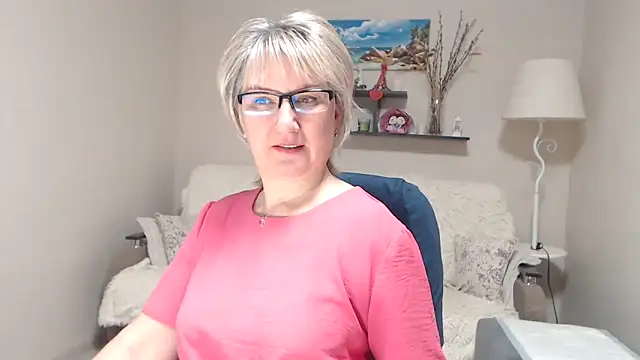 FleurMays online show from February 13, 2026, 4:52 am