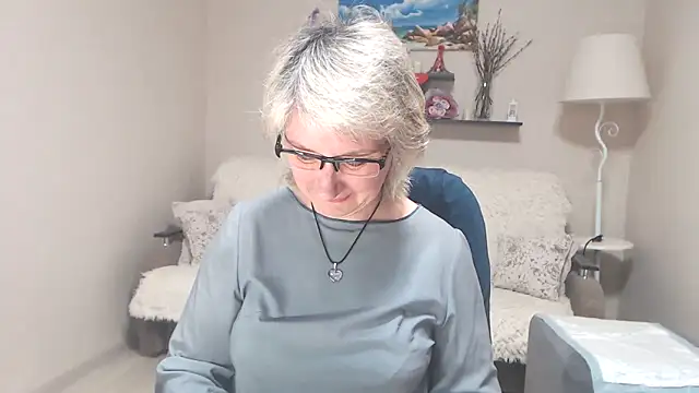 FleurMays online show from June 2, 2026, 9:00 am