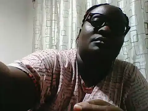 Snapshot of Hotwife8 chatting on February 10, 2026, 9:19 pm Hotwife8 online show from February 10, 2026, 9:19 pm