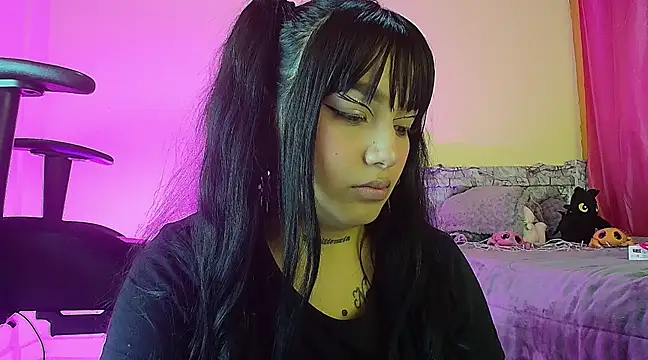 pocahonta89 online show from March 4, 2025, 9:00 pm