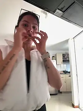 SofiaG  online show from January 18, 2025, 6:21 pm