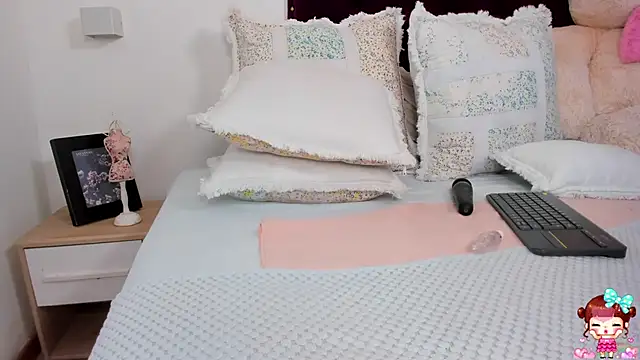 Snapshot of khloe_cutee chatting on December 11, 2024, 1:37 am khloe cutee online show from December 11, 2024, 1:37 am