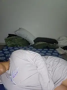 cinnaminnie online show from February 25, 2026, 6:28 pm