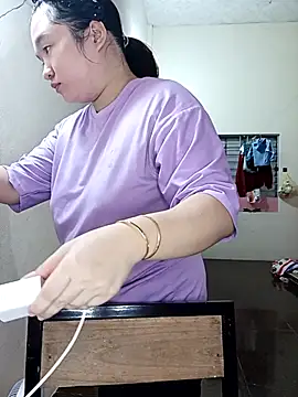 Snapshot of Thomgdee chatting on October 25, 2025, 1:46 am Thomgdee online show from October 25, 2025, 1:46 am