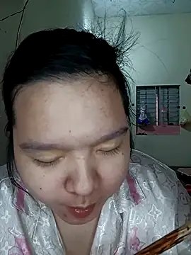 Snapshot of Thomgdee chatting on November 26, 2025, 1:39 am Thomgdee online show from November 26, 2025, 1:39 am