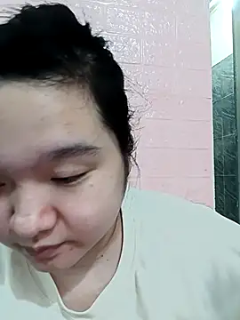 Snapshot of Thomgdee chatting on December 2, 2025, 4:13 pm Thomgdee online show from December 2, 2025, 4:13 pm