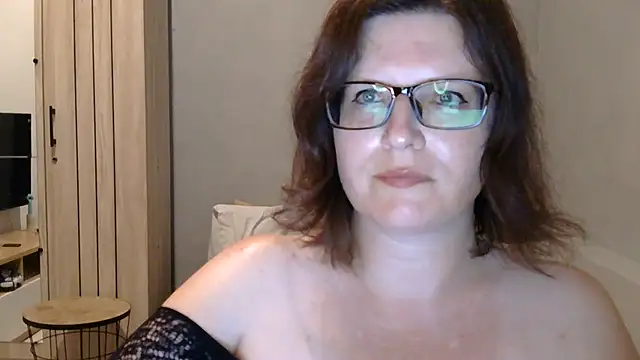 Snapshot of CrimsonMistress chatting on October 8, 2025, 10:07 pm CrimsonMistress online show from October 8, 2025, 10:07 pm