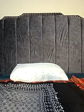 Tallulahj online show from January 4, 2025, 8:39 am