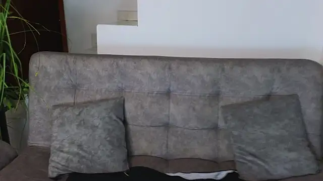 Lorenne Miller online show from March 4, 2025, 3:00 am