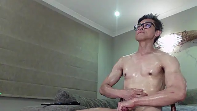 Snapshot of Surfbod chatting on December 5, 2024, 5:50 pm Surfbod online show from December 5, 2024, 5:50 pm