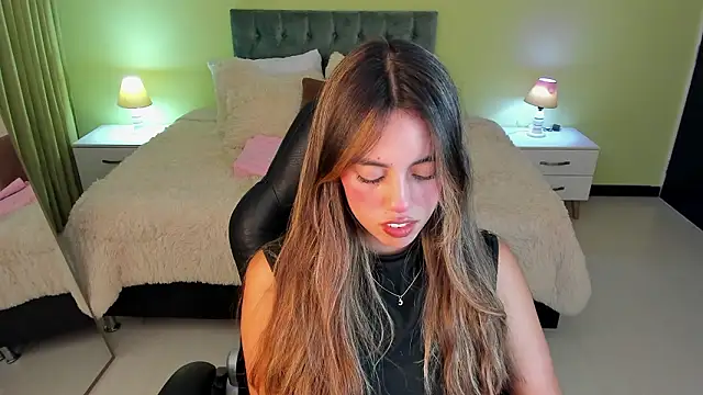 Snapshot of _Charlotte_evans_1 chatting on February 5, 2026, 10:58 pm Charlotte evans 1 online show from February 5, 2026, 10:58 pm