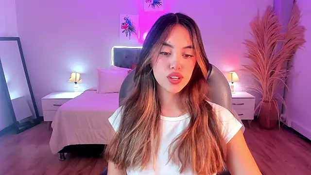 Snapshot of _Charlotte_evans_1 chatting on February 8, 2026, 2:31 pm Charlotte evans 1 online show from February 8, 2026, 2:31 pm