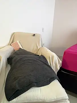 paula perez09 online show from March 22, 2025, 8:04 pm