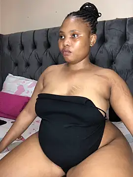 Snapshot of Anaelle24 chatting on February 20, 2026, 8:49 am Anaelle24 online show from February 20, 2026, 8:49 am