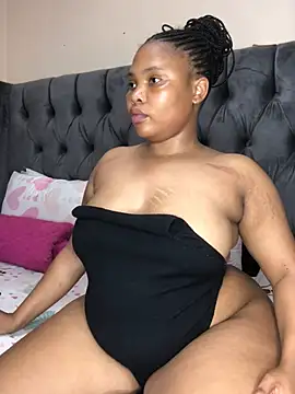 Snapshot of Anaelle24 chatting on February 21, 2026, 6:25 am Anaelle24 online show from February 21, 2026, 6:25 am