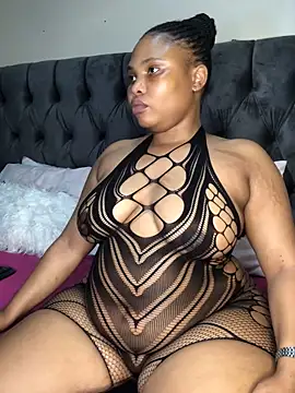 Snapshot of Anaelle24 chatting on March 3, 2026, 8:09 am Anaelle24 online show from March 3, 2026, 8:09 am