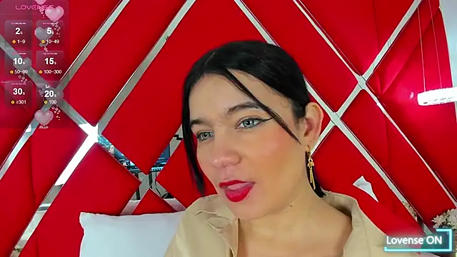 SusanCouper online show from February 17, 2025, 10:25 pm