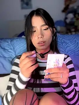 -Loren- online show from October 22, 2025, 11:10 am