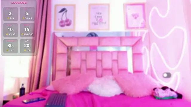 Snapshot of Doll_IvannaTs chatting on February 14, 2026, 10:39 pm Doll IvannaTs online show from February 14, 2026, 10:39 pm