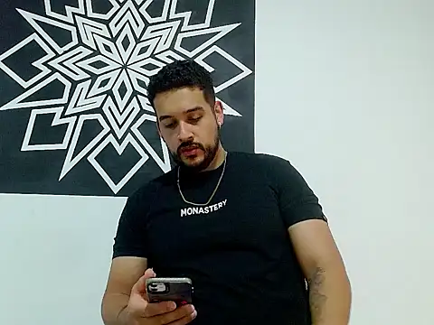  CHRIS-DENNIS  online show from April 3, 2026, 1:25 am