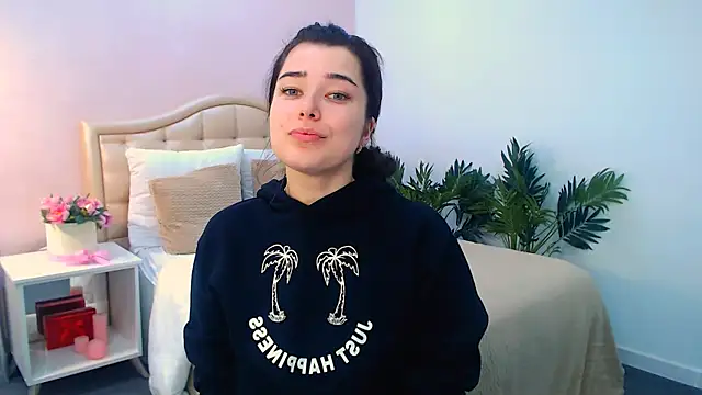  Sun Shy  online show from November 13, 2025, 1:10 pm