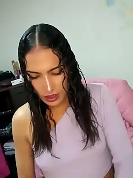 Lanna hott  online show from March 20, 2025, 12:11 pm