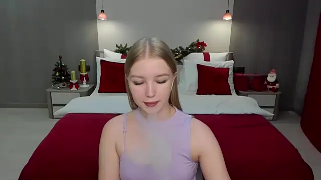 shy  lady online show from December 3, 2024, 7:33 pm