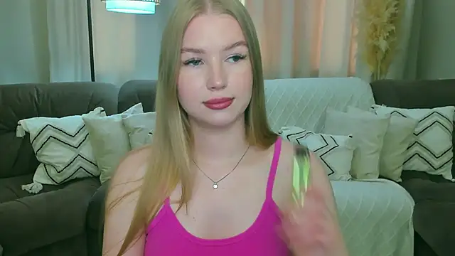 Snapshot of shy__lady chatting on June 18, 2026, 11:36 am shy lady online show from June 18, 2026, 11:36 am