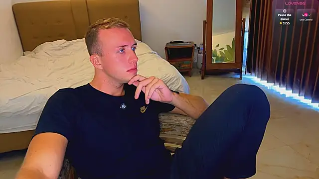 tommy cumfinger online show from June 17, 2026, 1:41 am