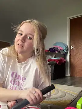 princess blondex online show from March 6, 2025, 3:56 pm