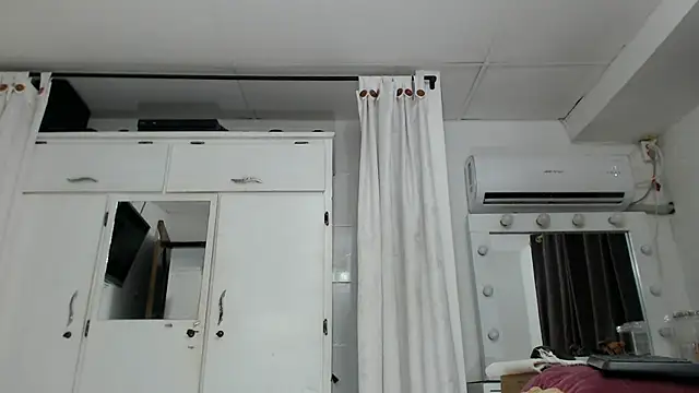 marcella6 online show from January 30, 2025, 2:04 pm