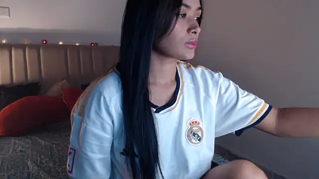 sabrina brunette online show from December 16, 2025, 6:29 am