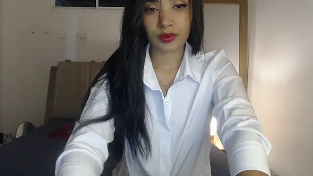 Snapshot of sabrina_brunette chatting on July 26, 2026, 4:09 am sabrina brunette online show from July 26, 2026, 4:09 am