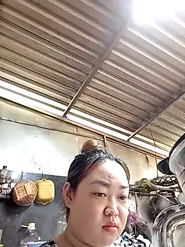 VyOanh2K online show from October 23, 2025, 6:02 am