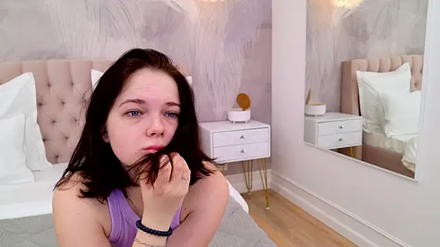 Snapshot of DeniseReese chatting on March 13, 2025, 1:43 am DeniseReese online show from March 13, 2025, 1:43 am