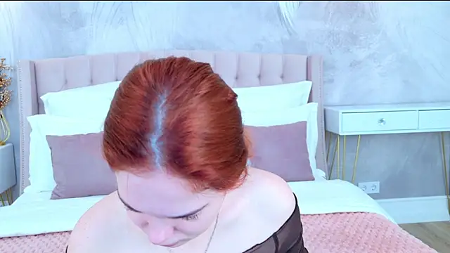 Snapshot of DeniseReese chatting on November 4, 2025, 2:32 am DeniseReese online show from November 4, 2025, 2:32 am