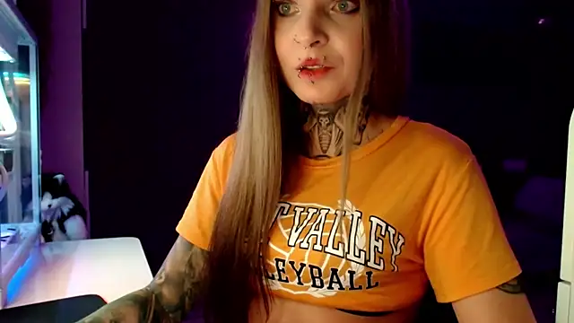 Snapshot of InesGold chatting on February 5, 2025, 9:18 pm InesGold online show from February 5, 2025, 9:18 pm