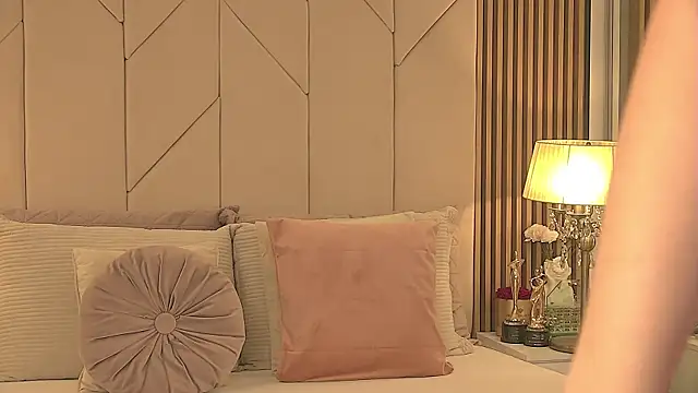 Blanche Summer online show from February 21, 2026, 1:56 pm